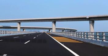 胶州湾大桥视频,跨越碧波，见证青岛新地标