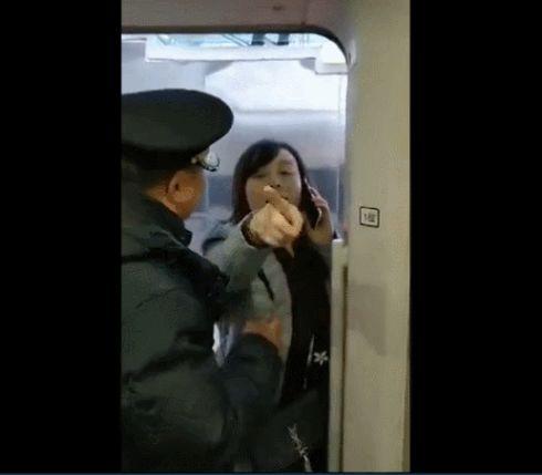 女人自己手霪的视频,手霪视频背后的真实故事